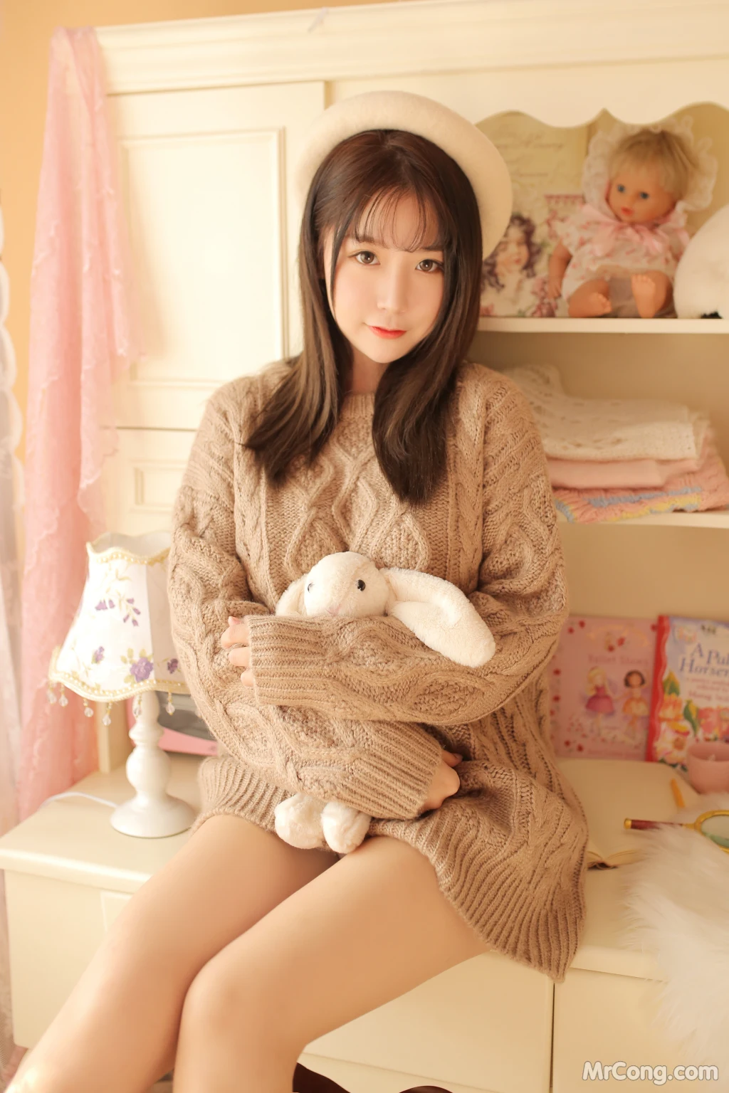 Coser@Mao Jiu Jiang Sakura (猫九酱Sakura): 驼色毛衣（排版）(34 photos) – Page 3