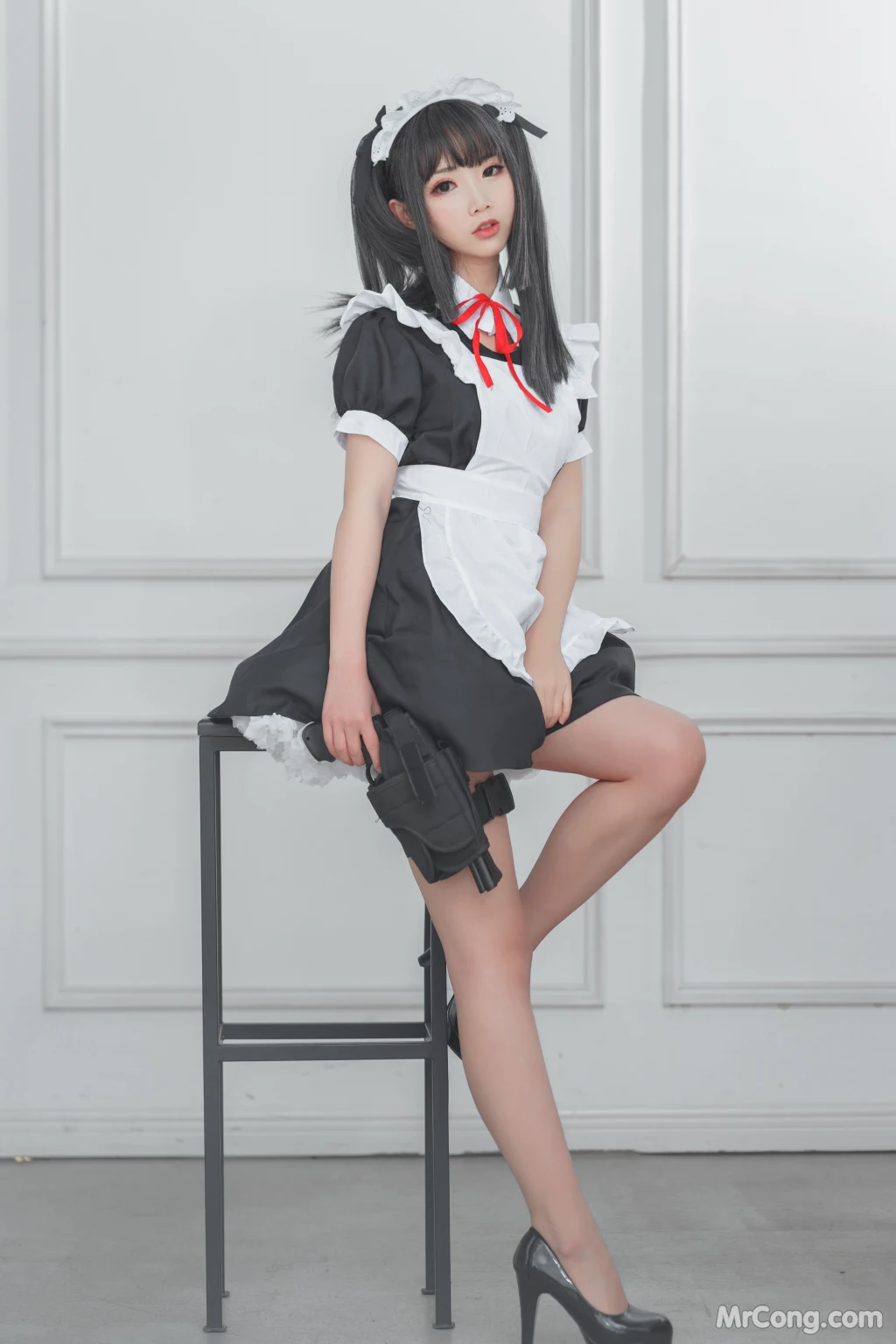 Coser@面饼仙儿 No.067: 左轮女仆 (15 photos)插图1