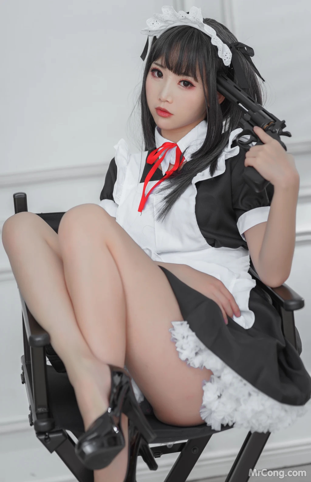 Coser@面饼仙儿 No.067: 左轮女仆 (15 photos)插图8