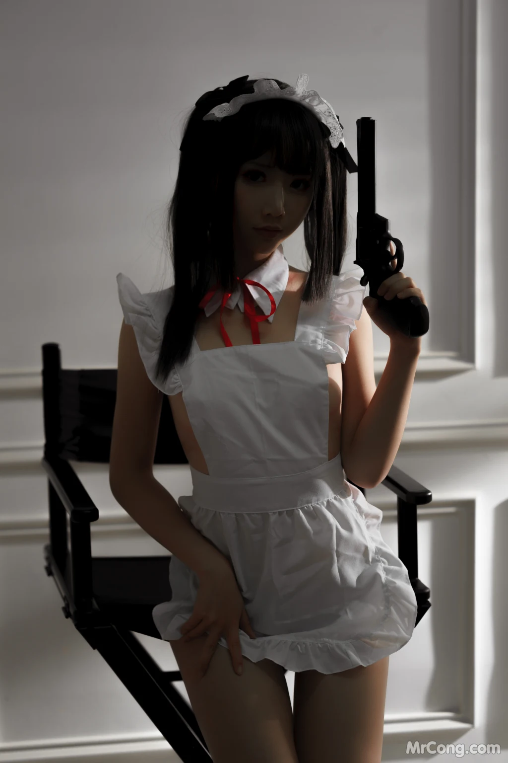 Coser@面饼仙儿 No.067: 左轮女仆 (15 photos) – Page 2