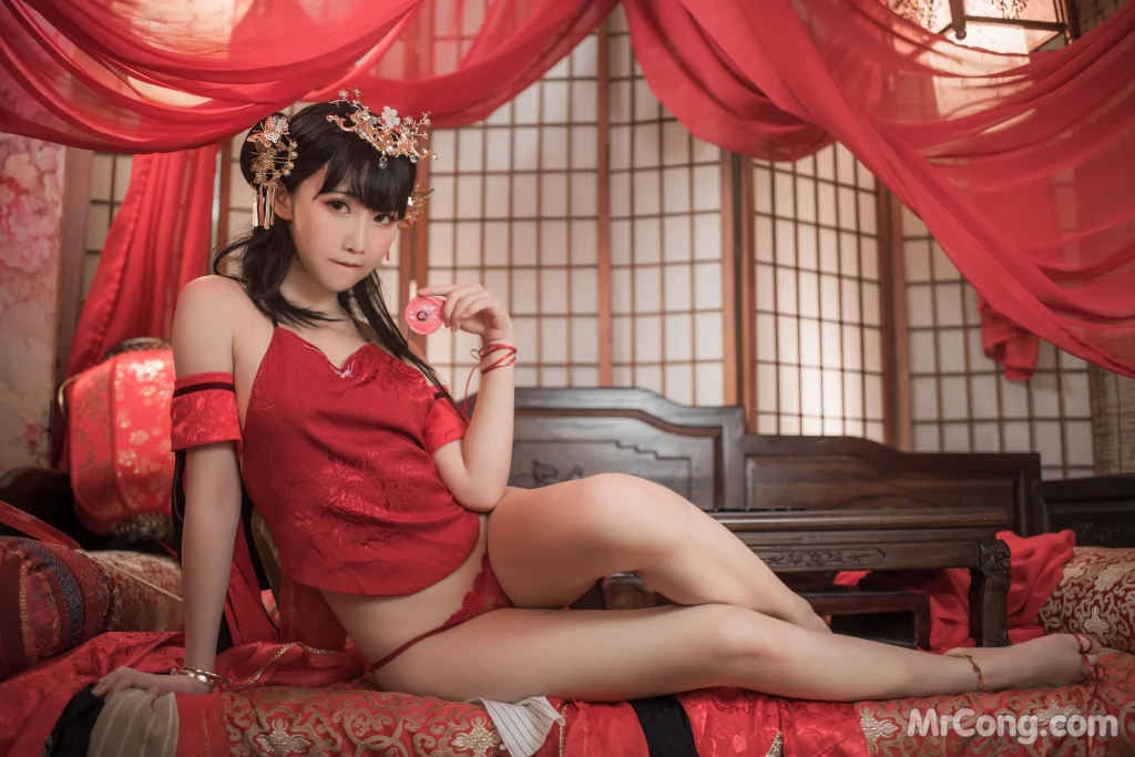 Coser@面饼仙儿 No.077: 逸仙 (40 photos)