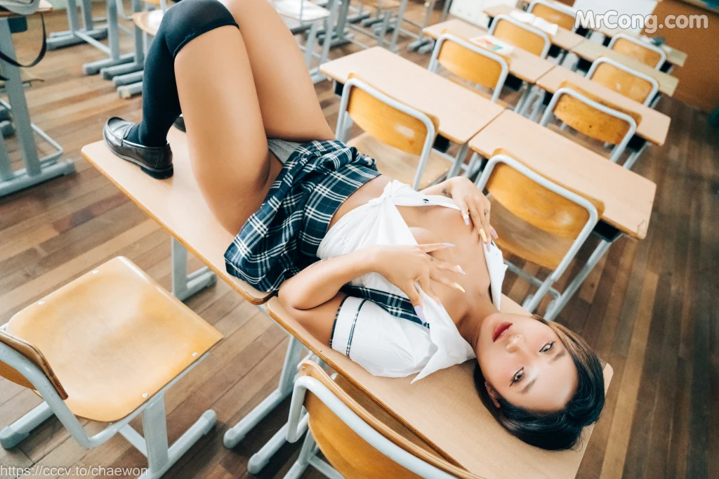 [Loozy] Booty Queen: Gal in a School Warehouse (196 photos + 5 videos) – Page 5