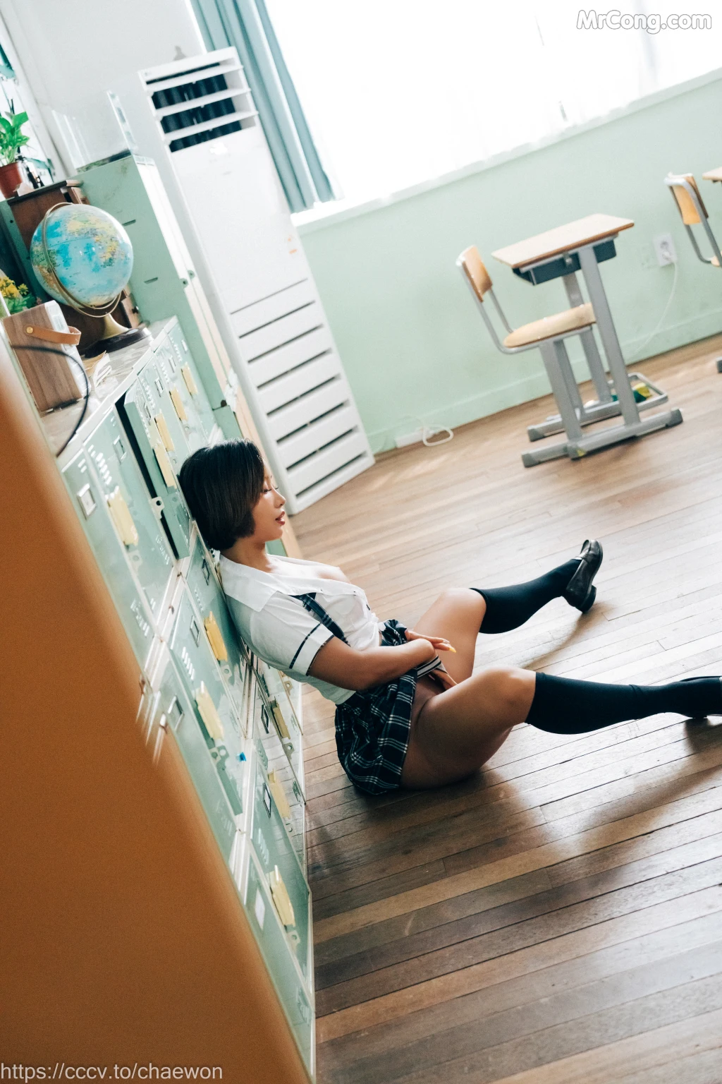 [Loozy] Booty Queen: Gal in a School Warehouse (196 photos + 5 videos) – Page 14