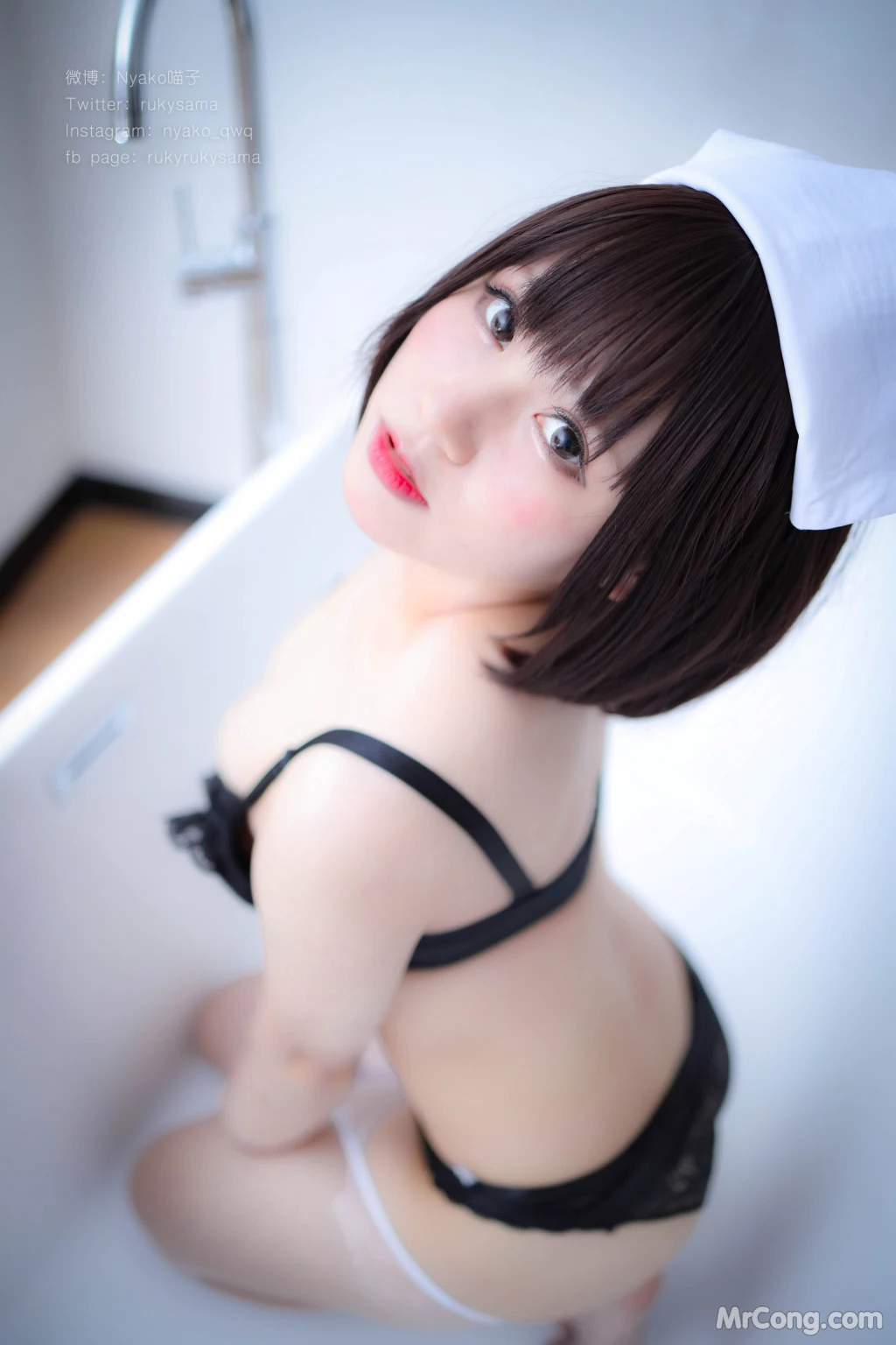 Coser@Nyako喵子: 护士服 (155 photos )