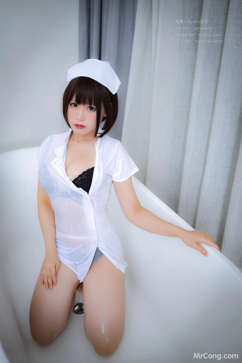 Coser@Nyako喵子: 护士服 (155 photos )