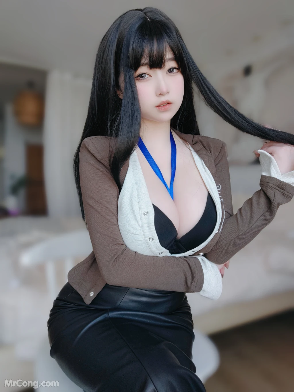 Coser@女主K: 上司的秘密 (109 photos )