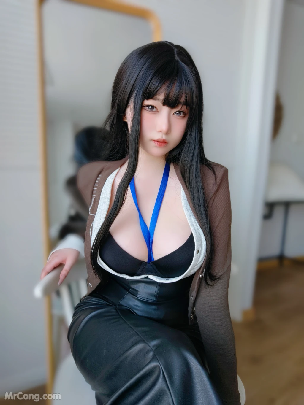 Coser@女主K: 上司的秘密 (109 photos )