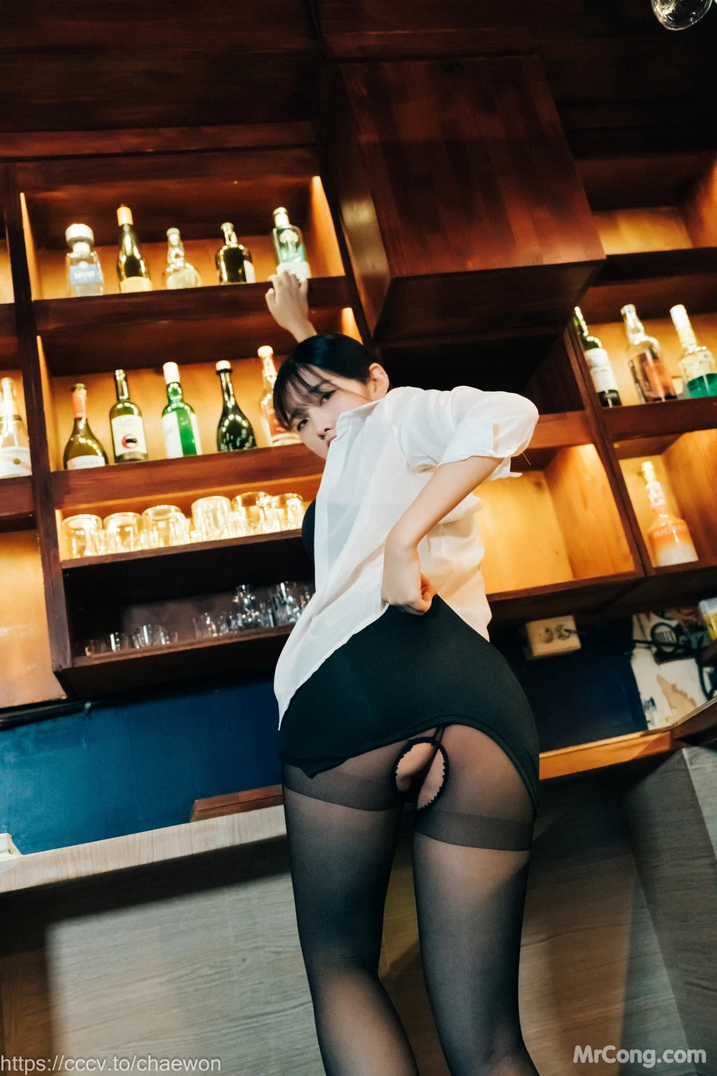 [Loozy] SonSon (손손): S Bar (107 photos + 4 videos) – Page 2