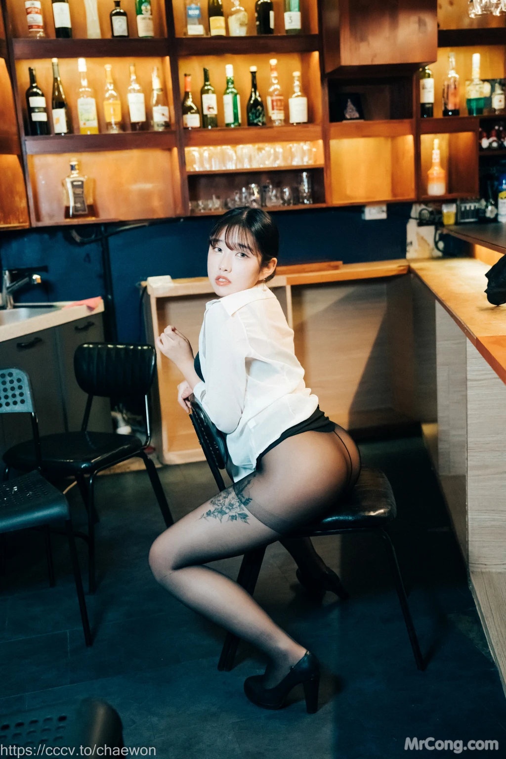 [Loozy] SonSon (손손): S Bar (107 photos + 4 videos) – Page 2
