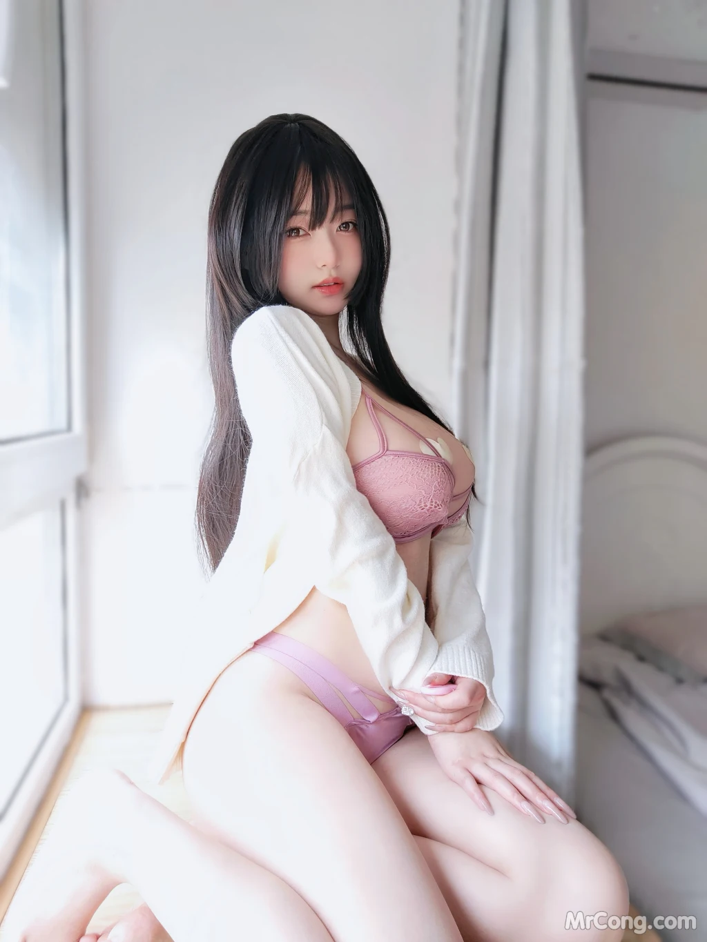 Coser@女主K: 素颜的清晨 (102 photos)