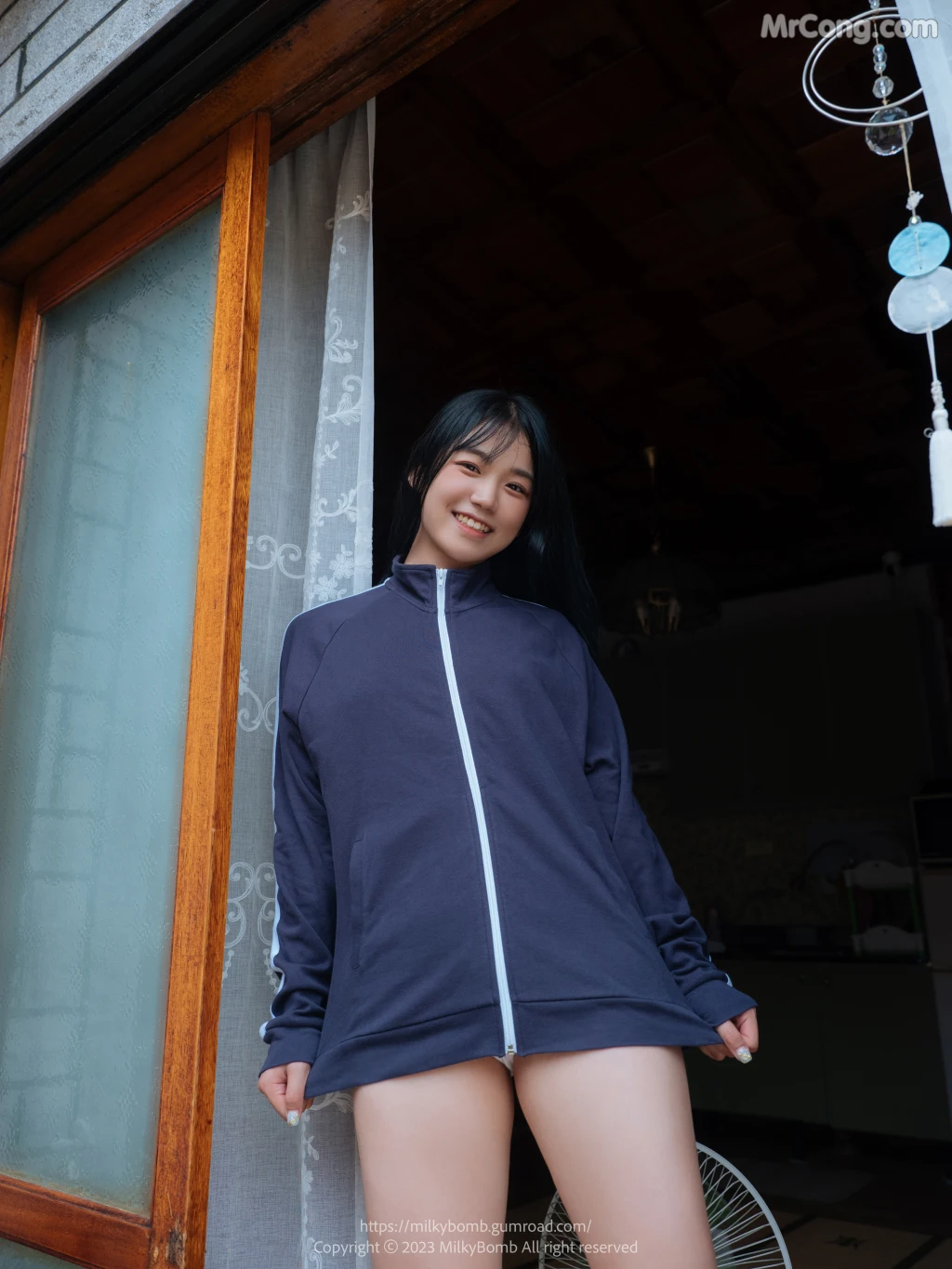 [MilkyBomb] Yui: Vol.2 Tracksuit (유이 체육복) (201 photos )