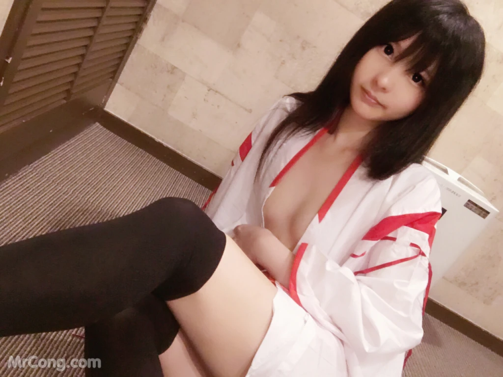 Coser@习呆呆: 巫女 (25 photos + 2 videos) – Page 2