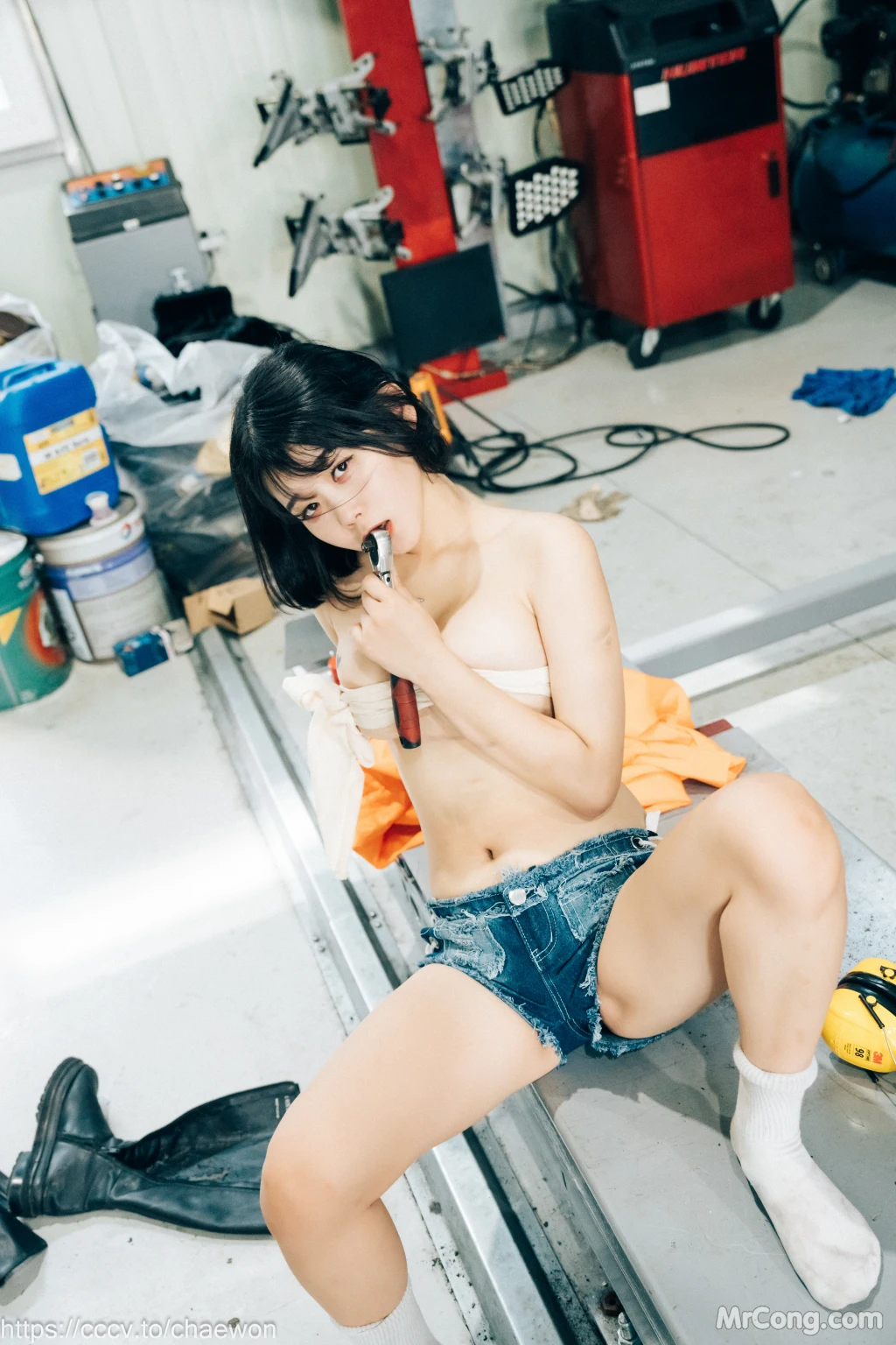 [Loozy] Zia (지아): Garage Girl (129 photos) – Page 4