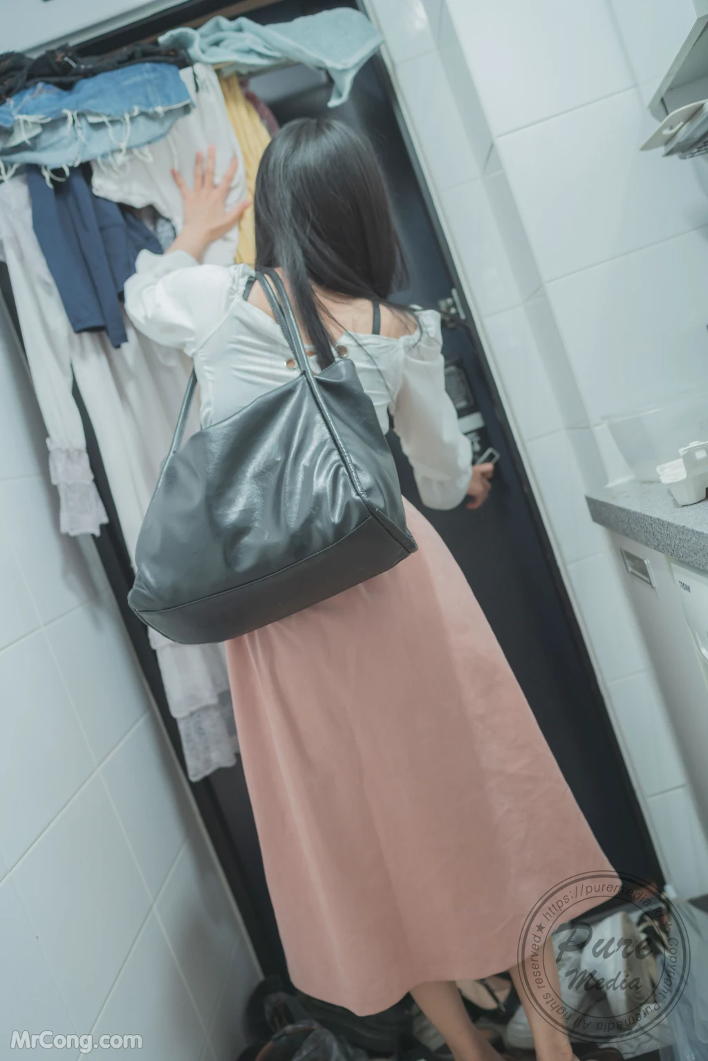 Pure Media Vol.263: Min-Ah (민아) – Body Waiver (101 photos) – Page 3