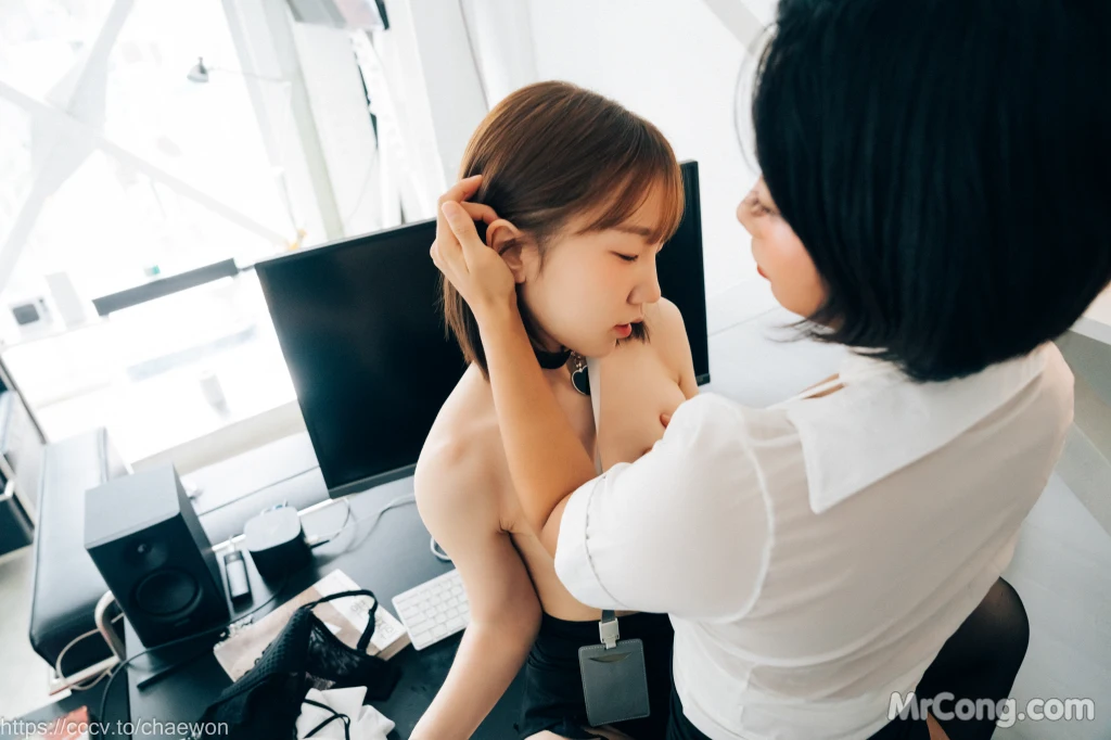 [Loozy] Booty Queen & Yeri: Office Master (199 photos + 6 videos) – Page 6