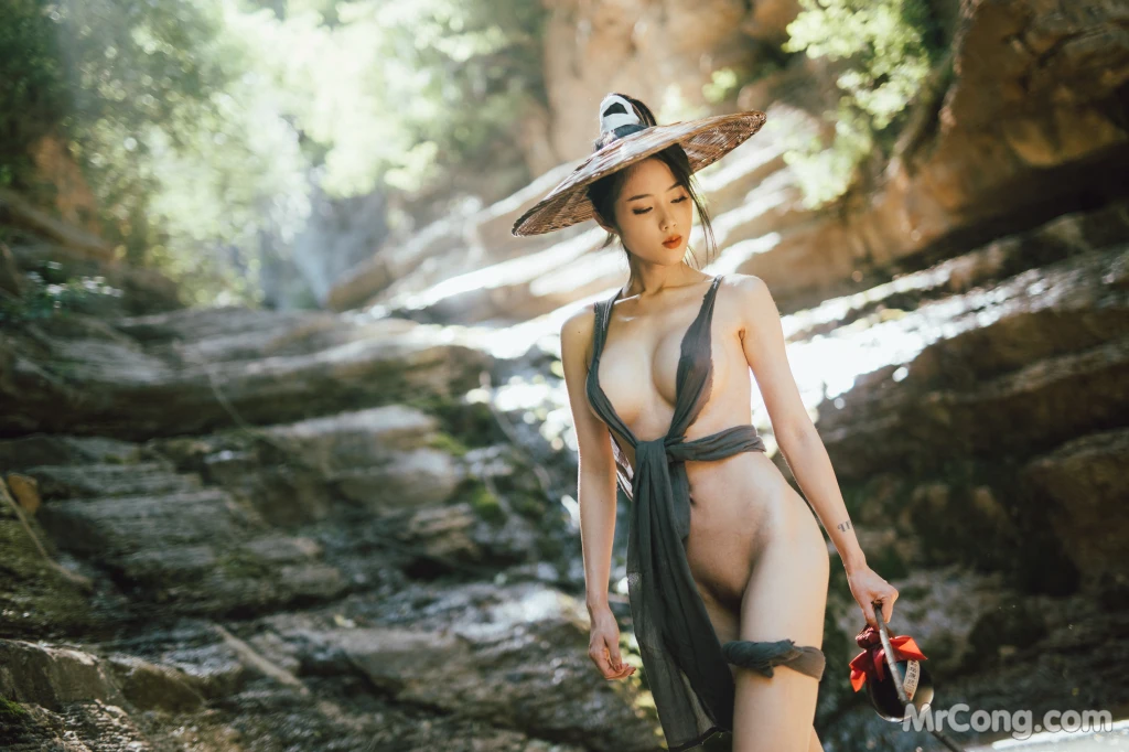 Coser@钛合金TiTi: 山间 (100 photos)