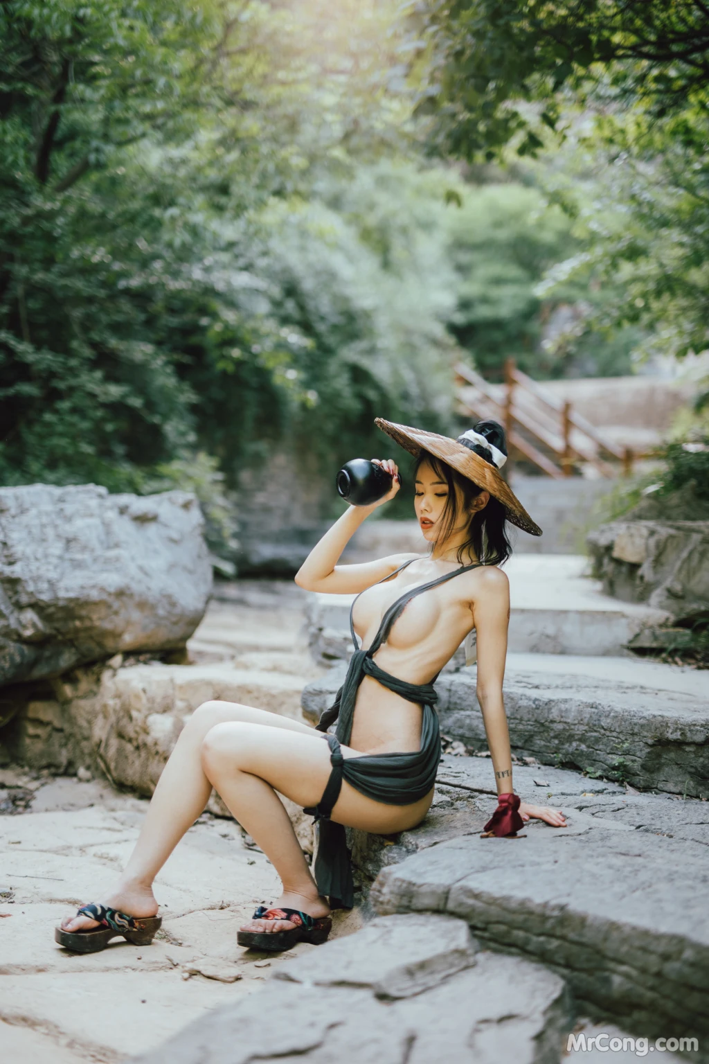 Coser@钛合金TiTi: 山间 (100 photos)