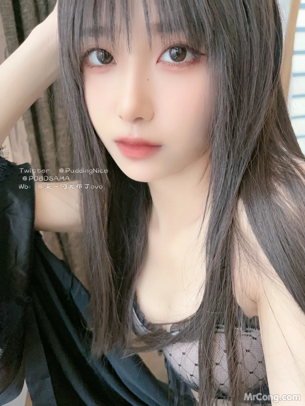 Coser@布丁大法 (Pudding Dafa): 黑丝蜜桃 (15 photos)
