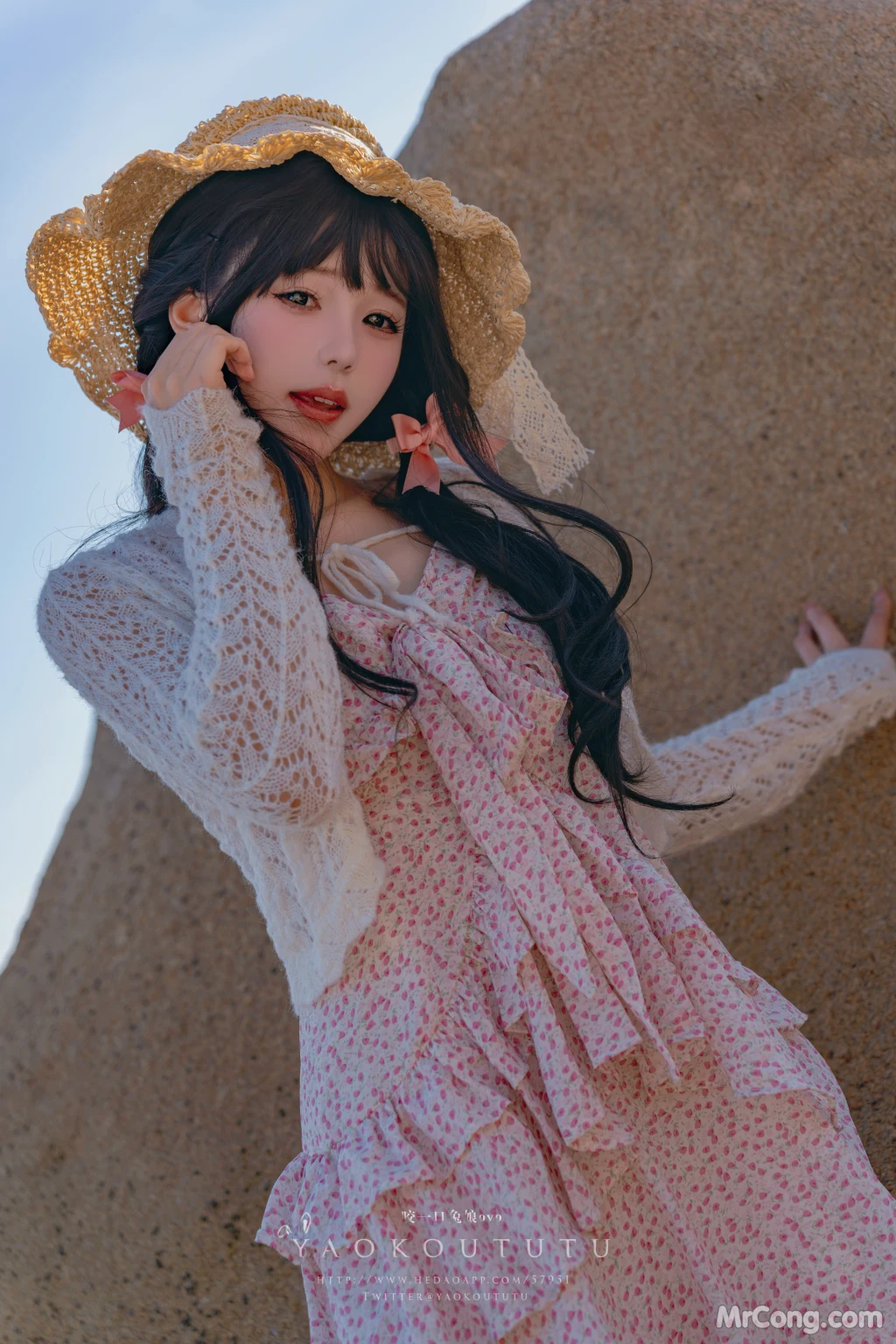 Coser@黏黏团子兔: 邻家小妹&日不落 (62 photos + 1 video)插图1