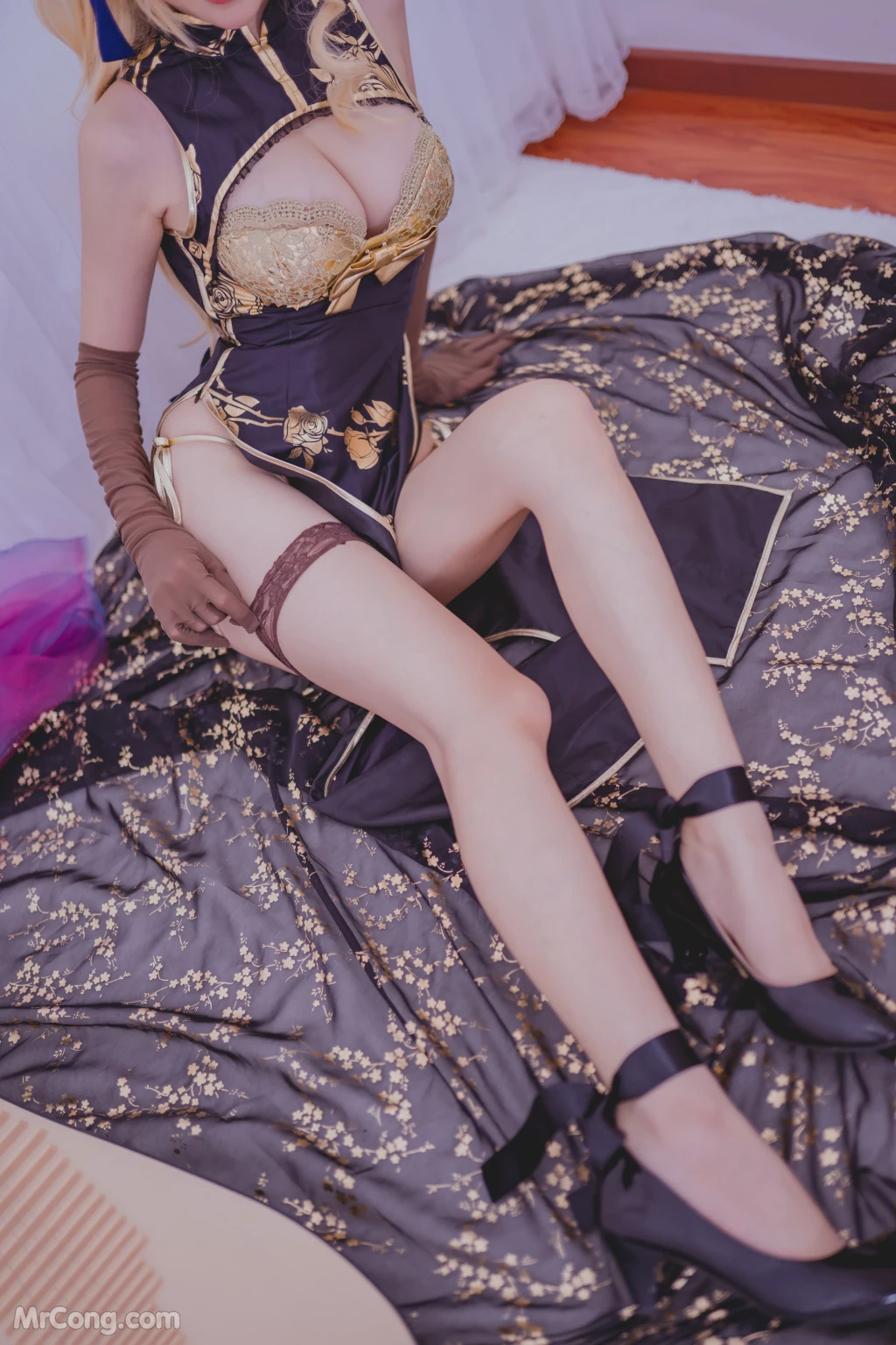 Coser@前羽_rr: 幻想 金莲 (30 photos) – Page 2