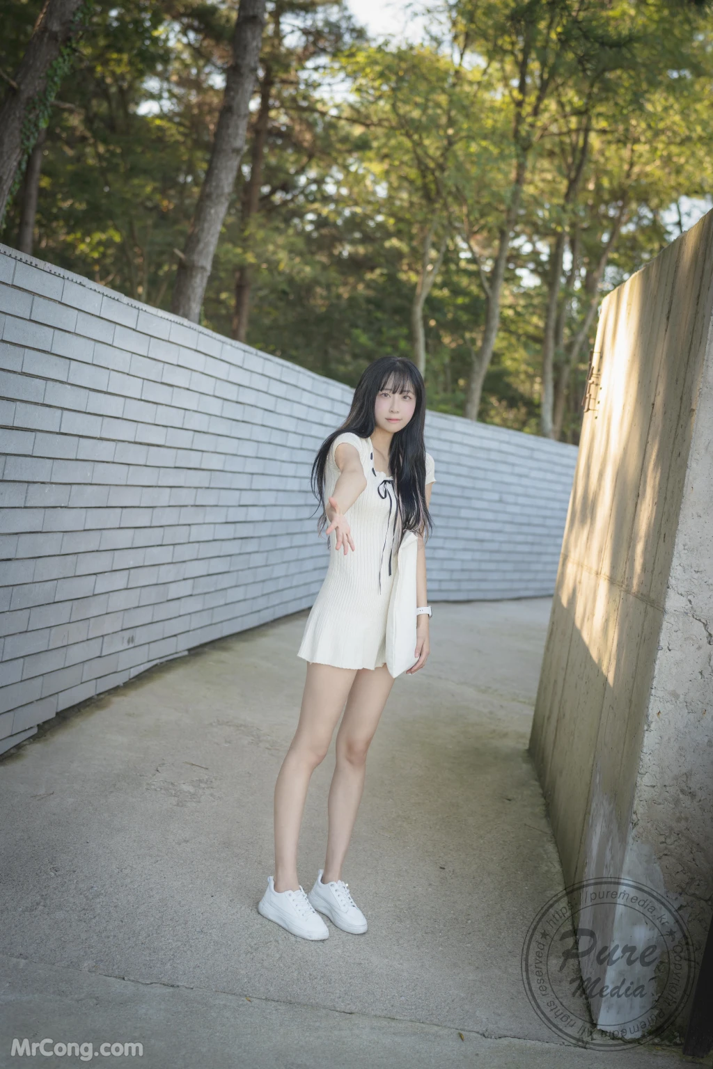 Pure Media Vol.264: Hina (히나) – Bitxx Training Outdoors (236 photos) – Page 4