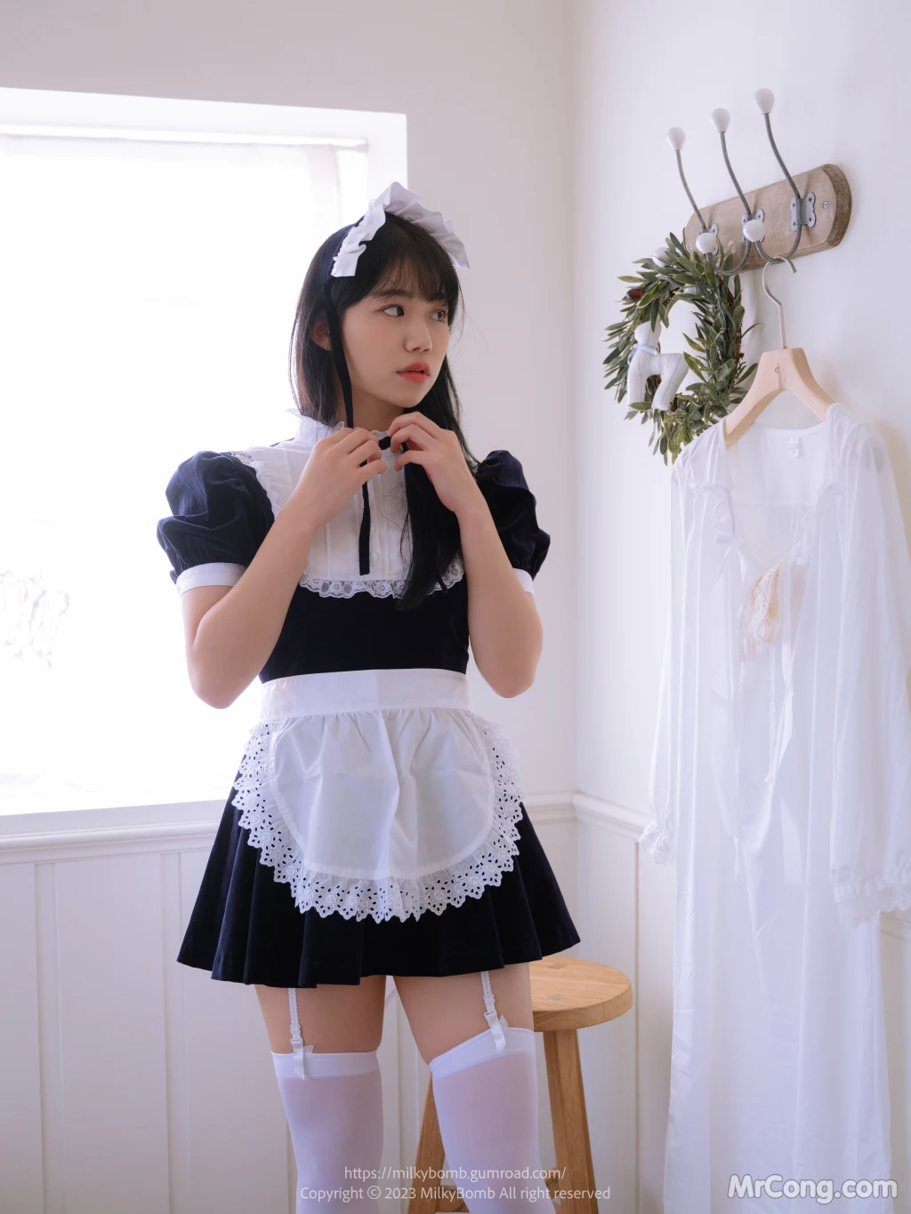 [MilkyBomb] Yui: Vol.3 Maid (291 photos )