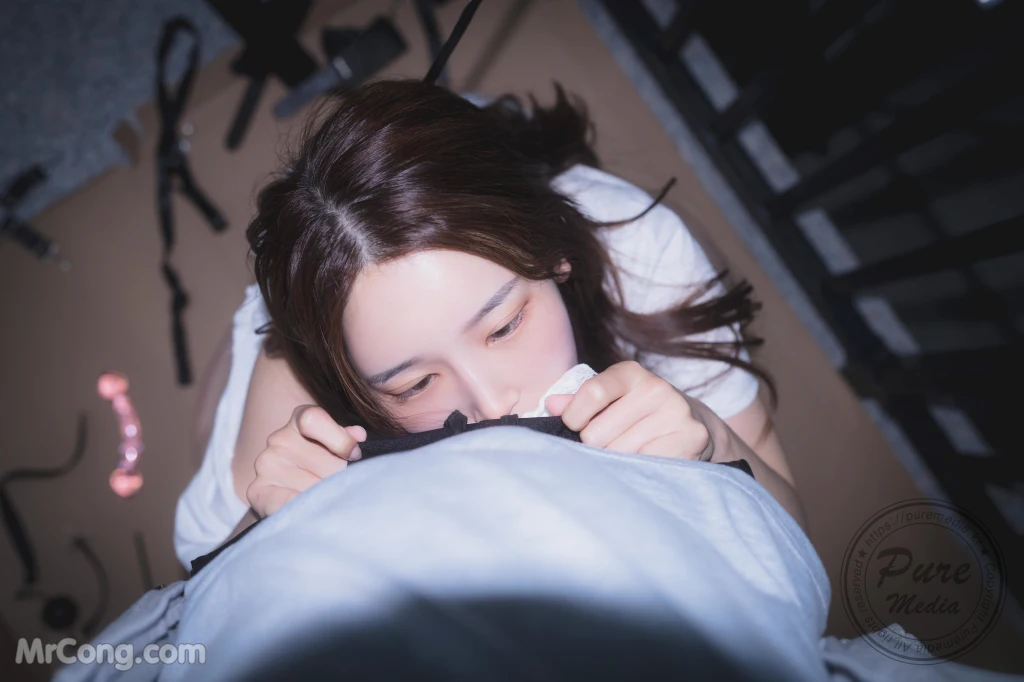 Pure Media Vol.265: Yeha (예하) – Hungry Bitch in The Stairwell (204 photos) – Page 3