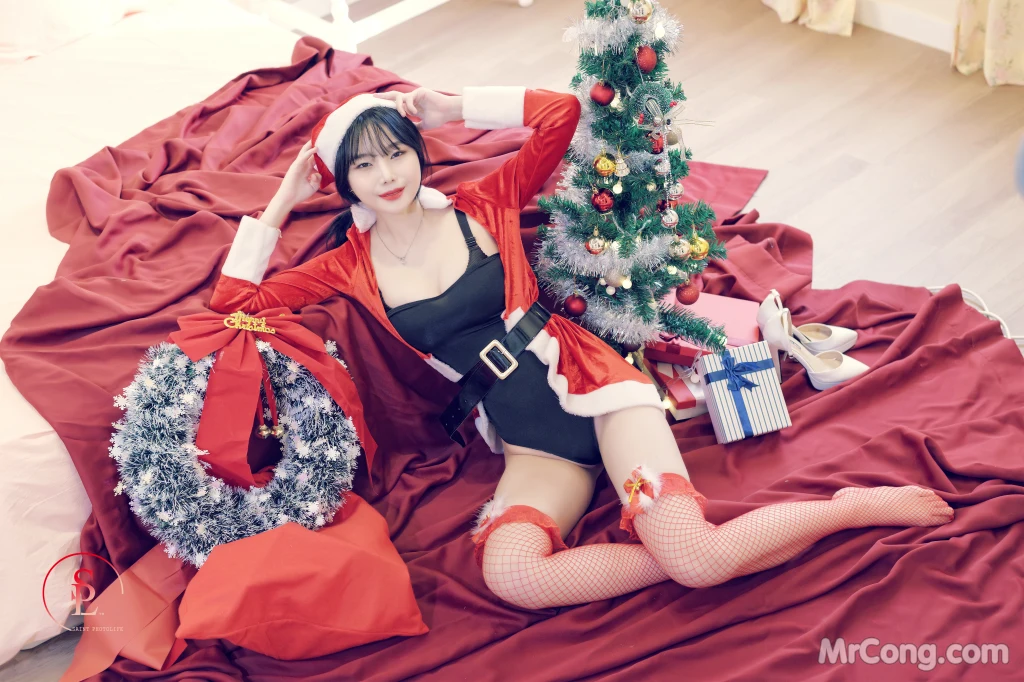 SAINT Photolife - Yuna (유나): Vol.24 Merry Yuna’s Xmas (65 photos + 1 video)插图1