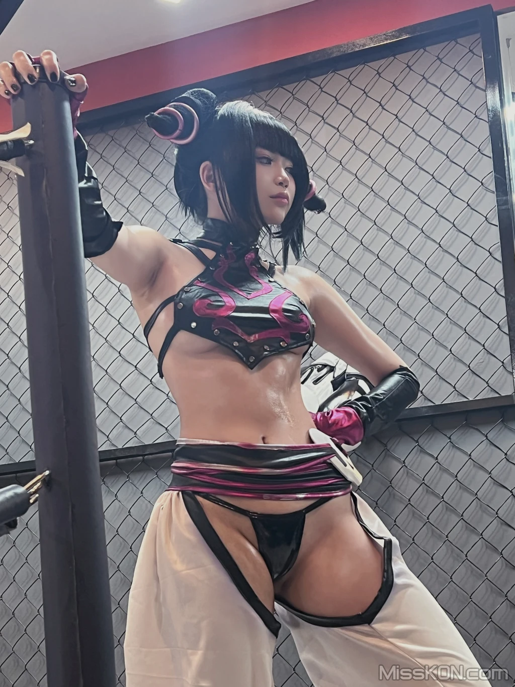 Coser@ZinieQ: Juri Han (38 ảnh)