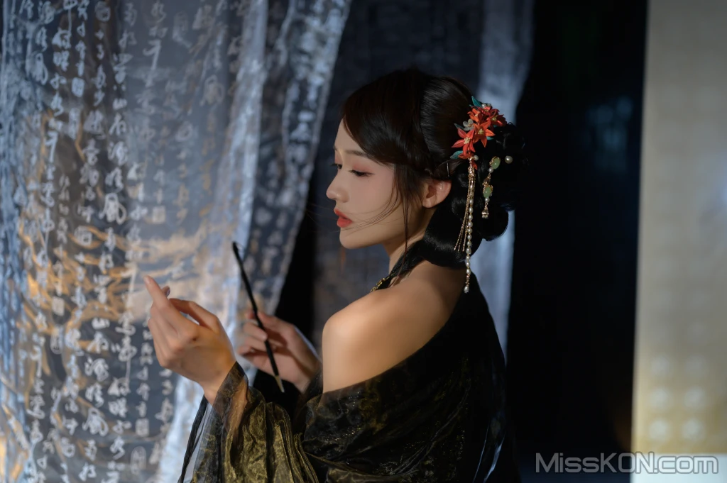 Coser@兔子Zzz不吃胡萝卜: 执笔之思 (35 photos) – Page 4