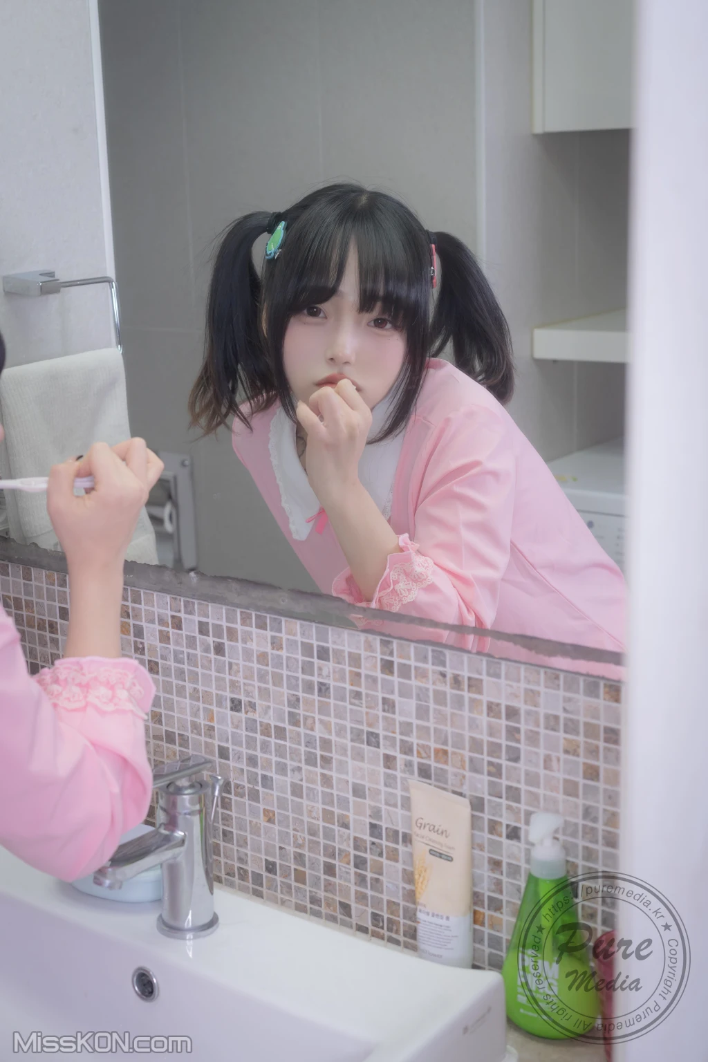 Pure Media Vol.266: Jelly (젤리) – Cutie Rabbit & Pink Hole (200 photos) – Page 11