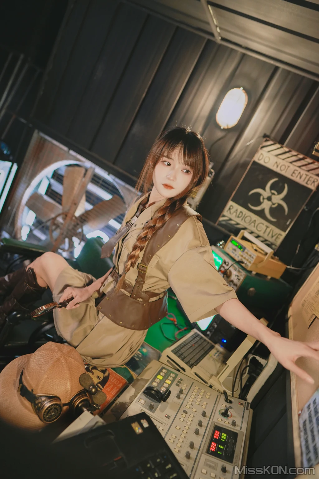 Coser@兔子Zzz不吃胡萝卜: 跟我一起探险吧 (31 photos) – Page 2