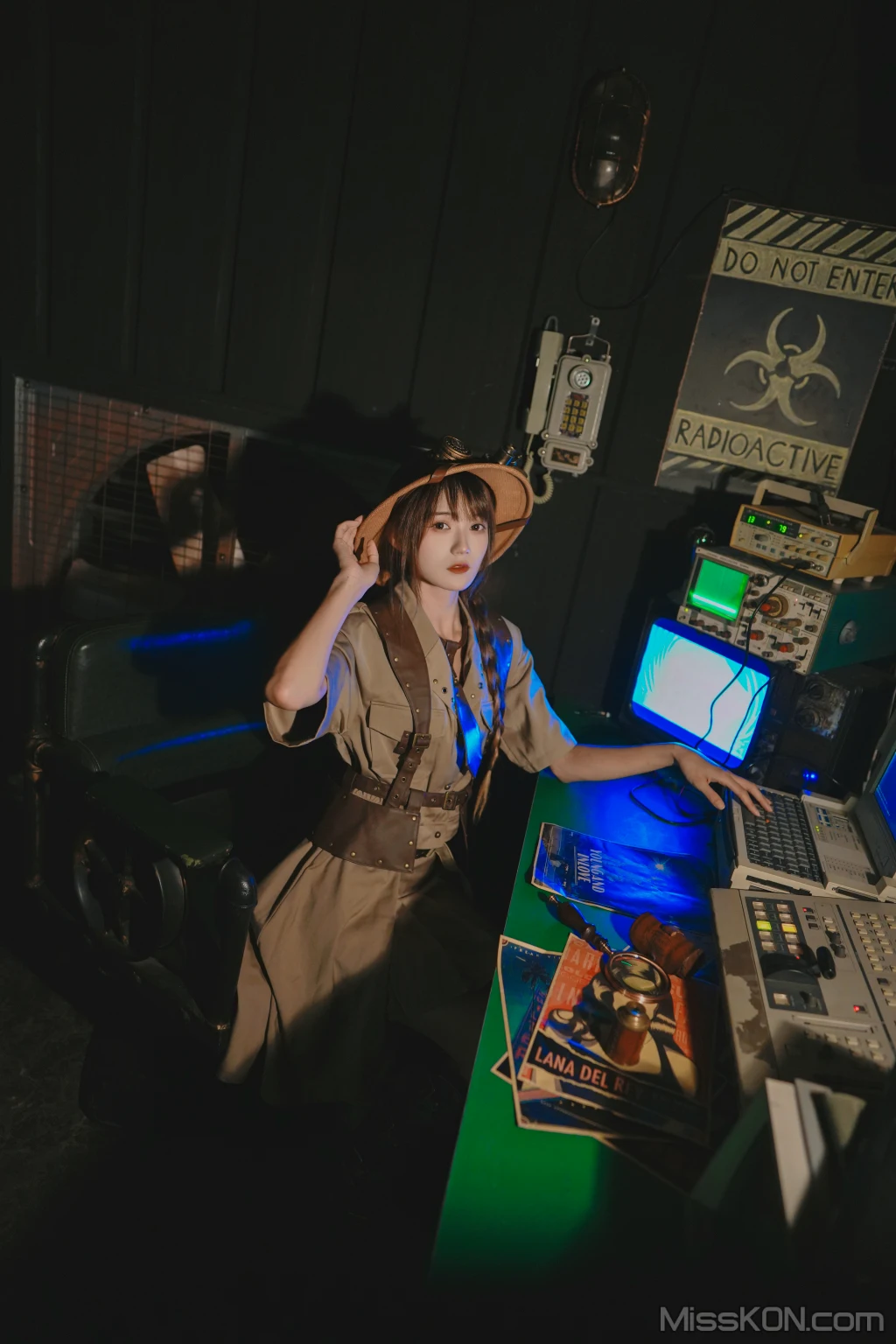 Coser@兔子Zzz不吃胡萝卜: 跟我一起探险吧 (31 photos) – Page 3