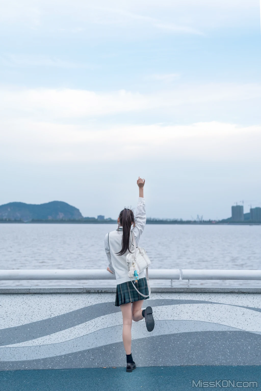 Coser@兔子Zzz不吃胡萝卜: 青草味的河堤 (25 photos) – Page 2
