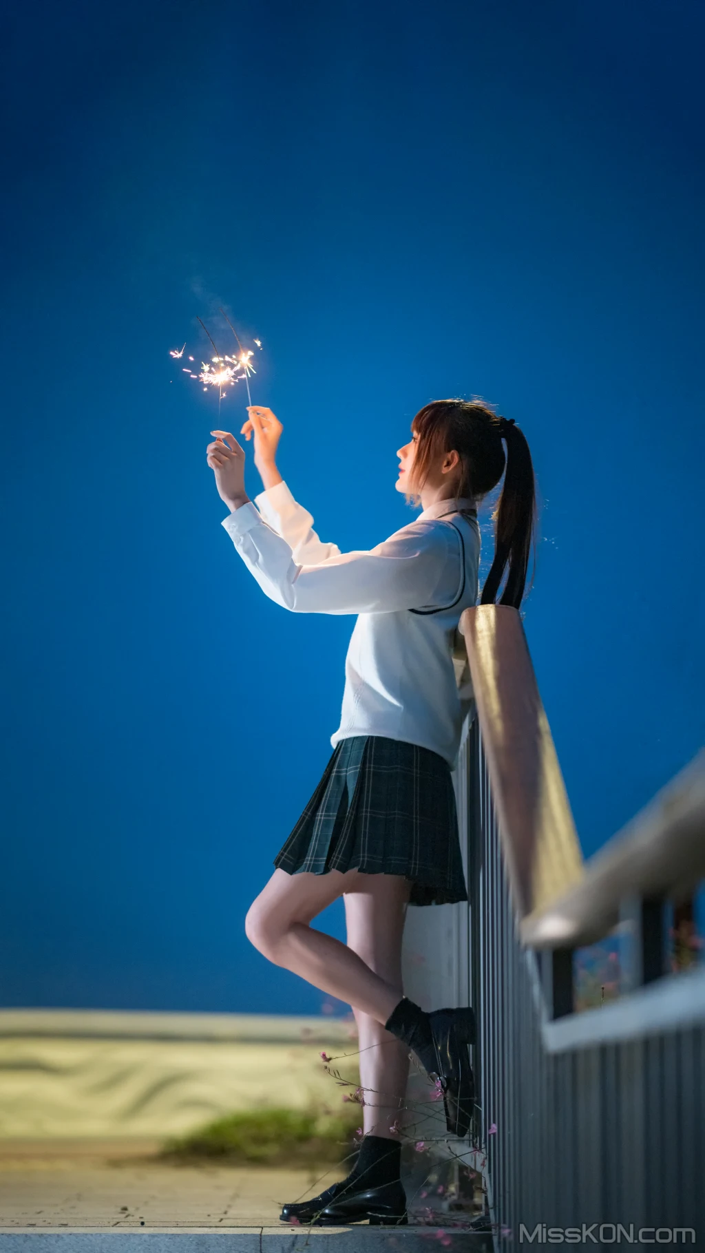Coser@兔子Zzz不吃胡萝卜: 青草味的河堤 (25 photos) – Page 2