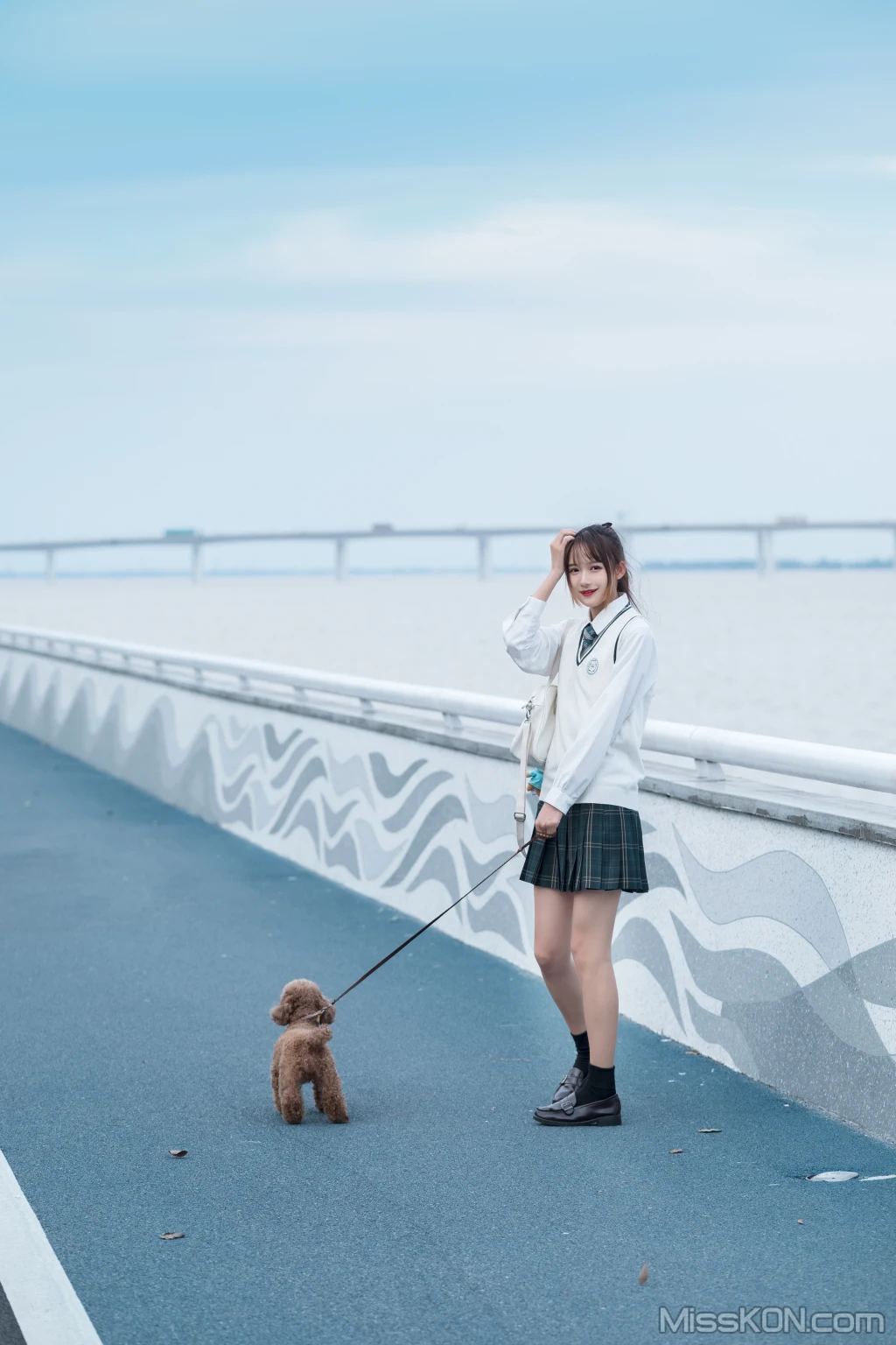Coser@兔子Zzz不吃胡萝卜: 青草味的河堤 (25 photos) – Page 2