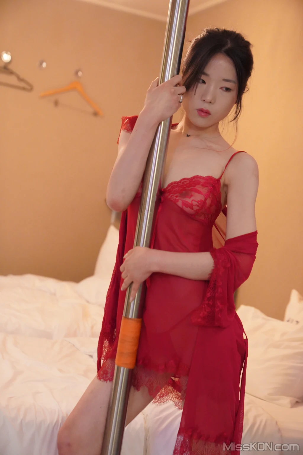 Ji Woo: Photobook Vol.01 (78 photos) – Page 3
