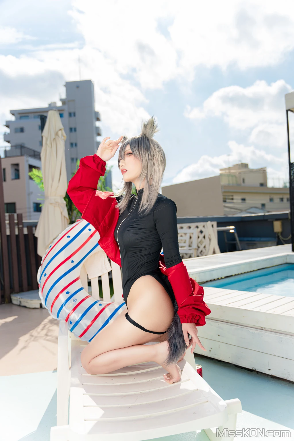 Coser@切切Celia: 明日方舟 红 (28 photos + 1 video)