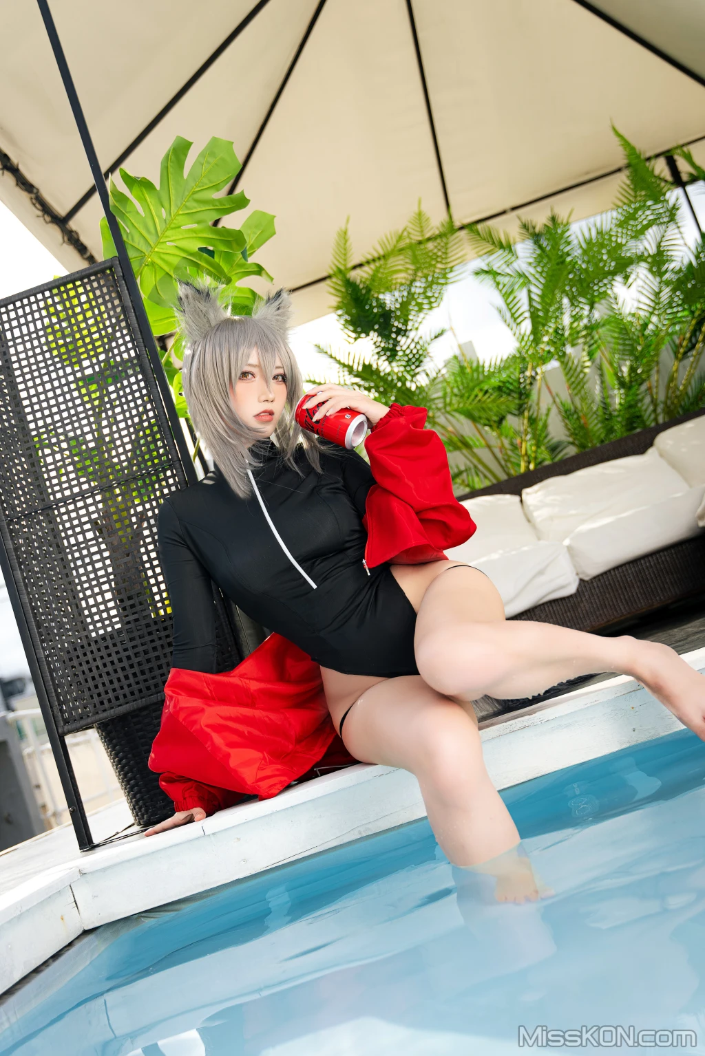 Coser@切切Celia: 明日方舟 红 (28 photos + 1 video)