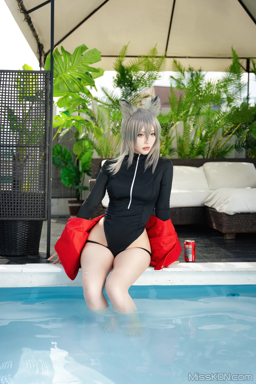 Coser@切切Celia: 明日方舟 红 (28 photos + 1 video)