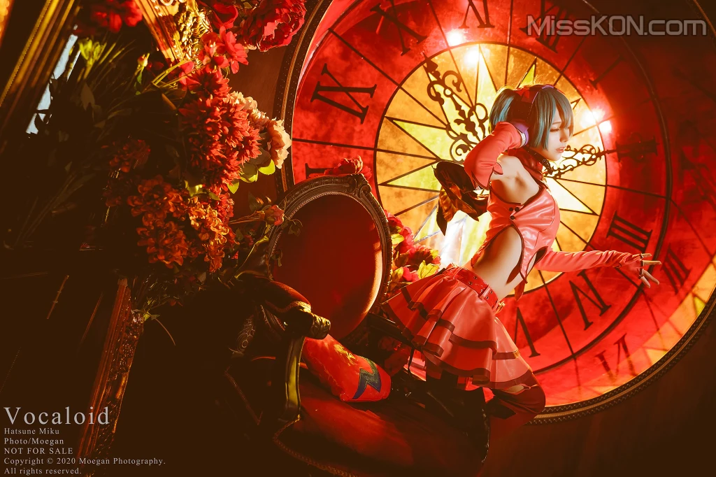 Coser@沖田凜花Rinka: 初音ミク Sweet Devil (15 photos)