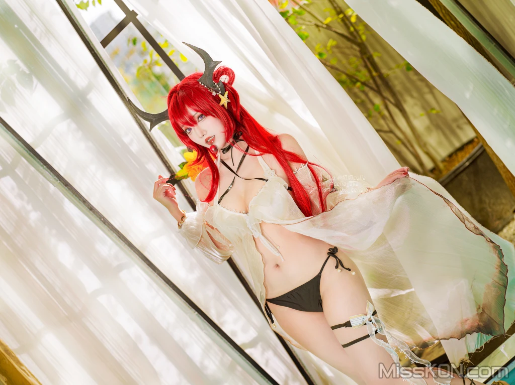 Coser@切切Celia: 明日方舟 史尔特尔泳装 (27 photos)