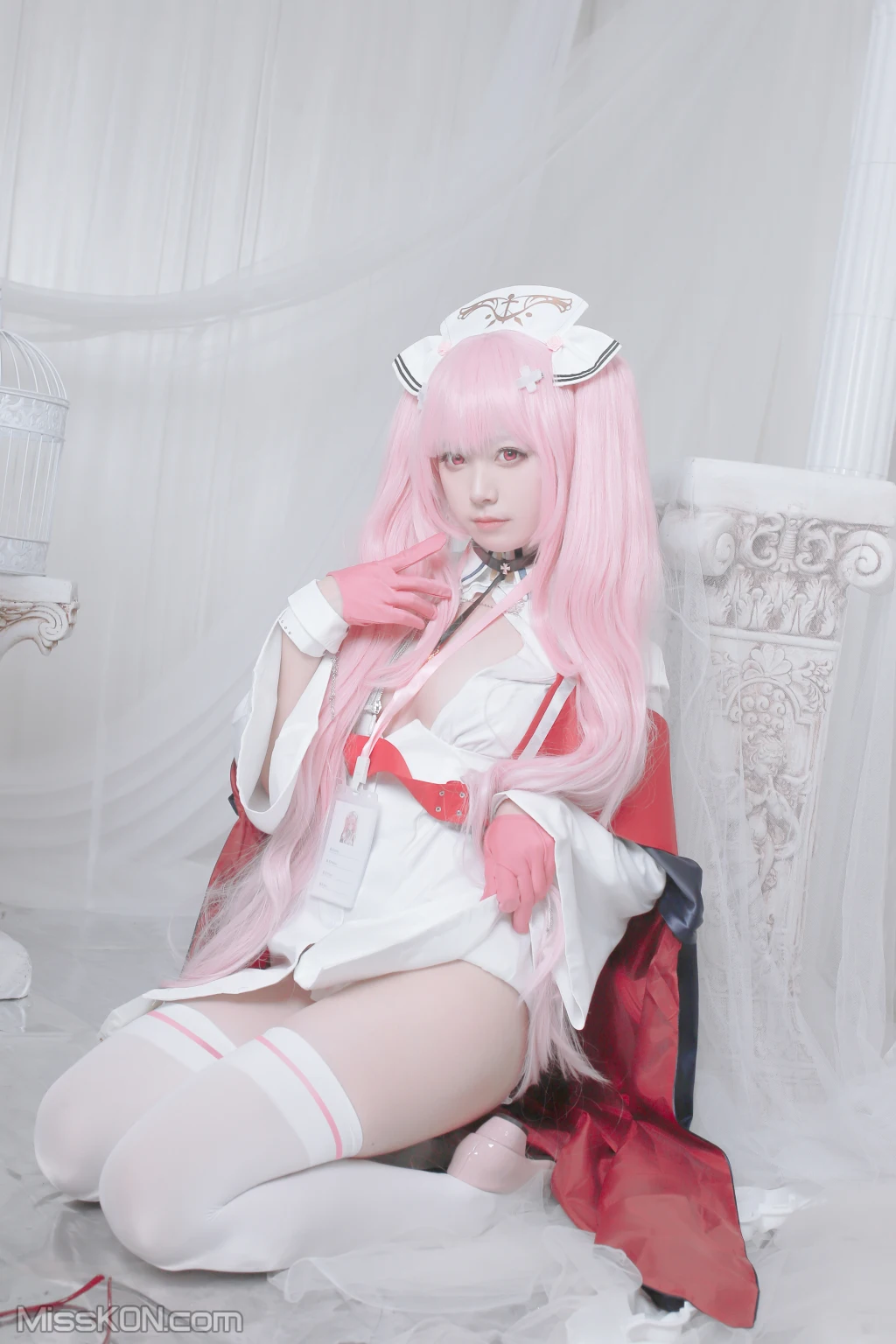 Coser@Asagiriai (愛ちゃん): 英仙座护士服 (20 photos)