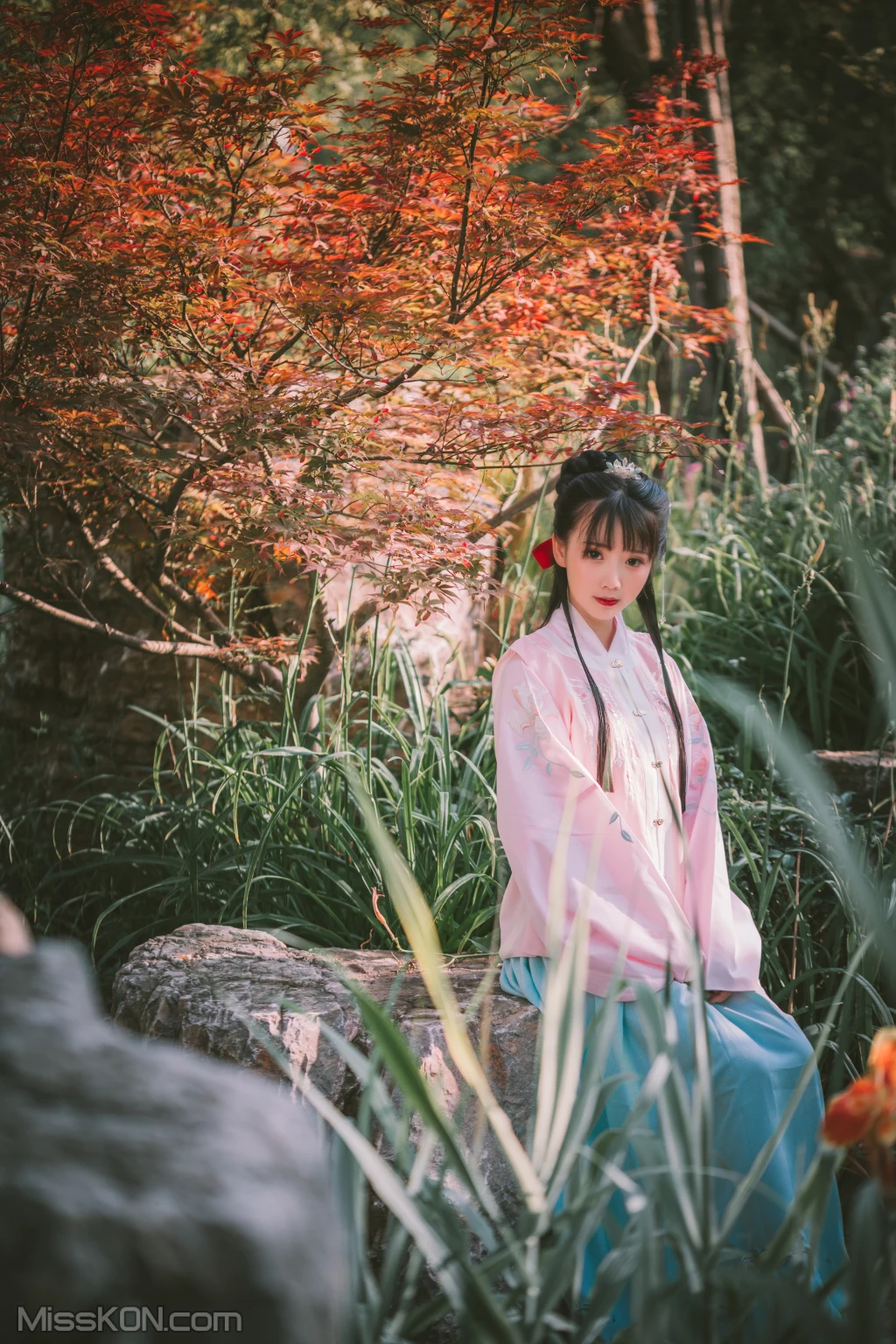 Coser@面饼仙儿 No.105: 明治汉服 (22 photos) – Page 2