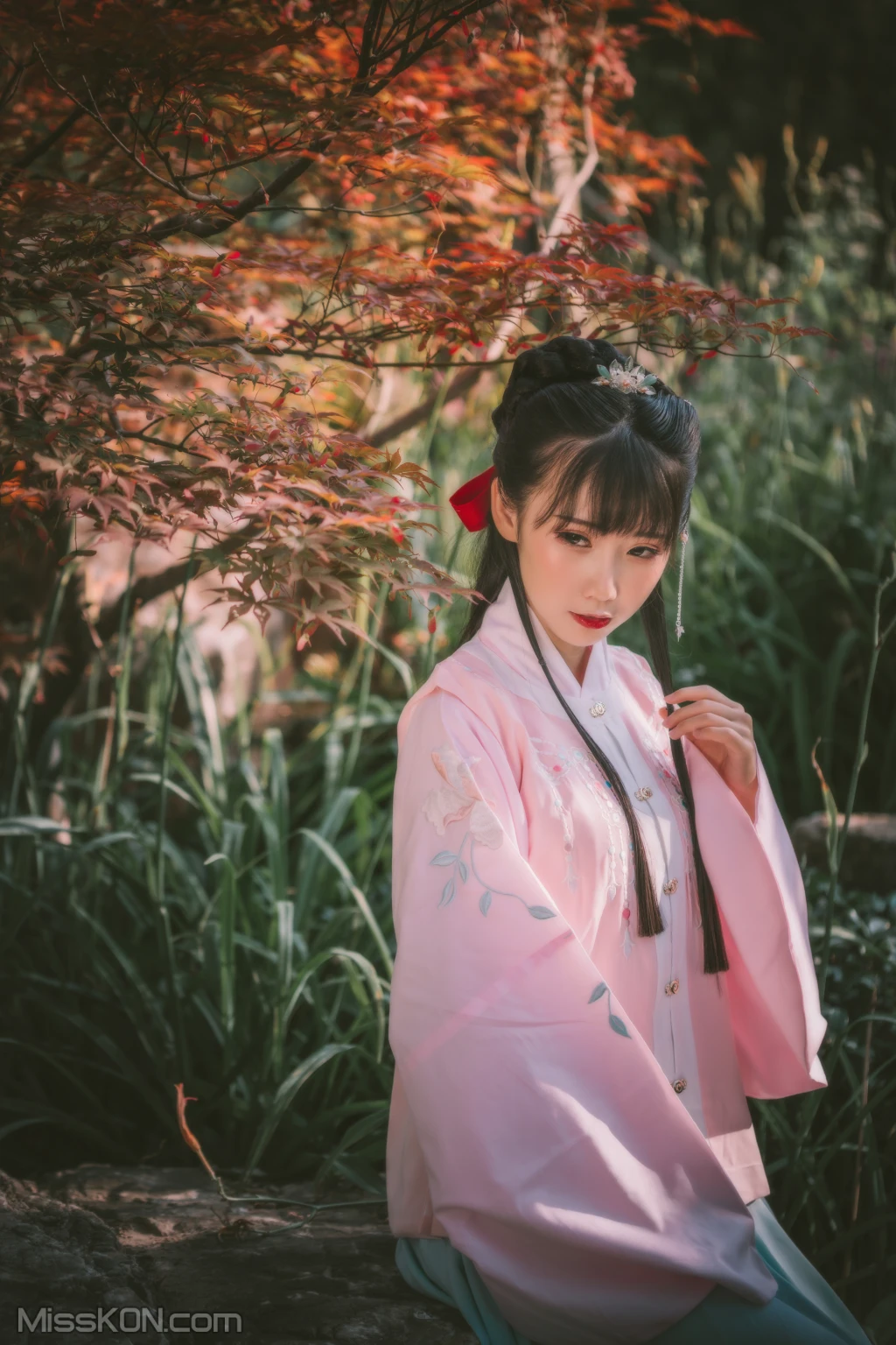 Coser@面饼仙儿 No.105: 明治汉服 (22 photos) – Page 2