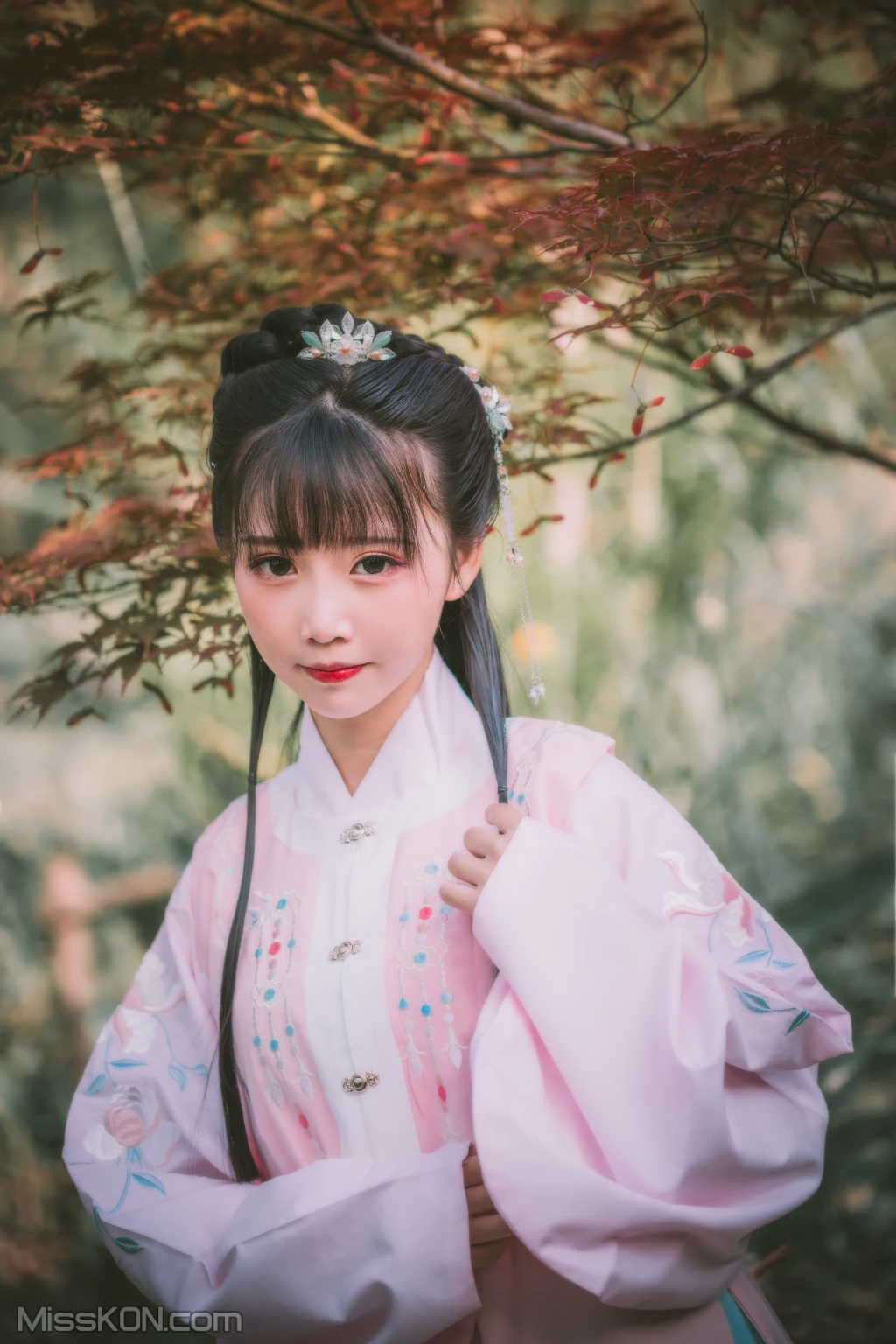 Coser@面饼仙儿 No.105: 明治汉服 (22 photos) – Page 2