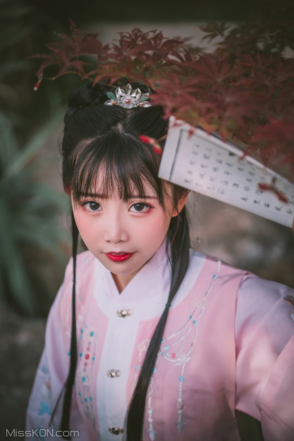Coser@面饼仙儿 No.105: 明治汉服 (22 photos) – Page 2