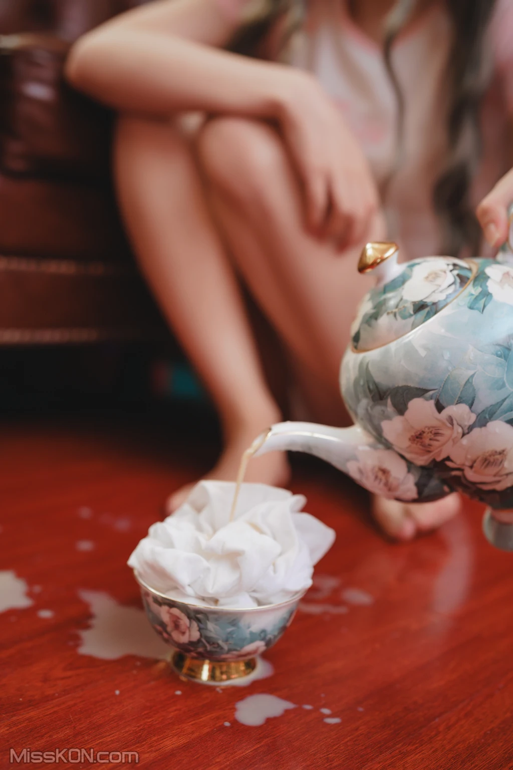 Coser@面饼仙儿 No.107: 丝袜奶茶 (41 photos) – Page 4