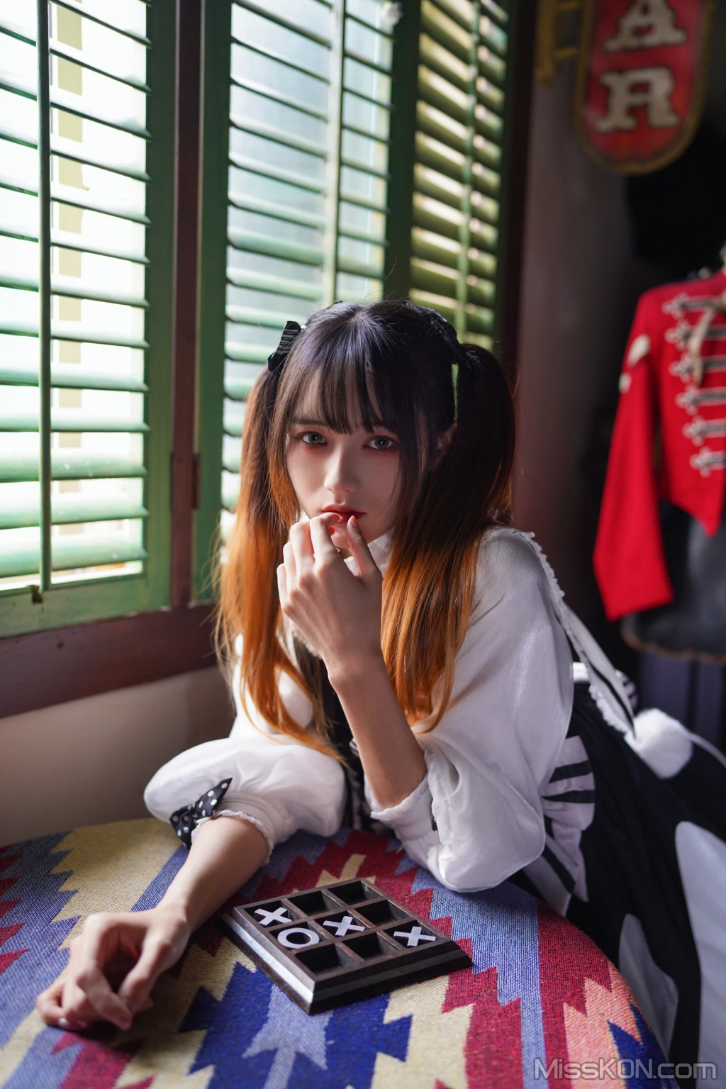 Coser@兔子Zzz不吃胡萝卜: 怪盗魔术师 (31 photos)