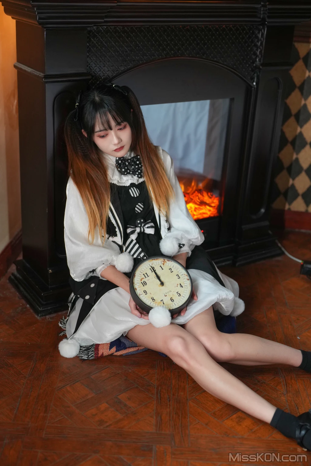 Coser@兔子Zzz不吃胡萝卜: 怪盗魔术师 (31 photos) – Page 2